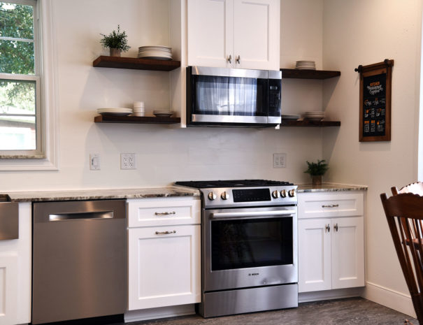 Kitchen - light and airy